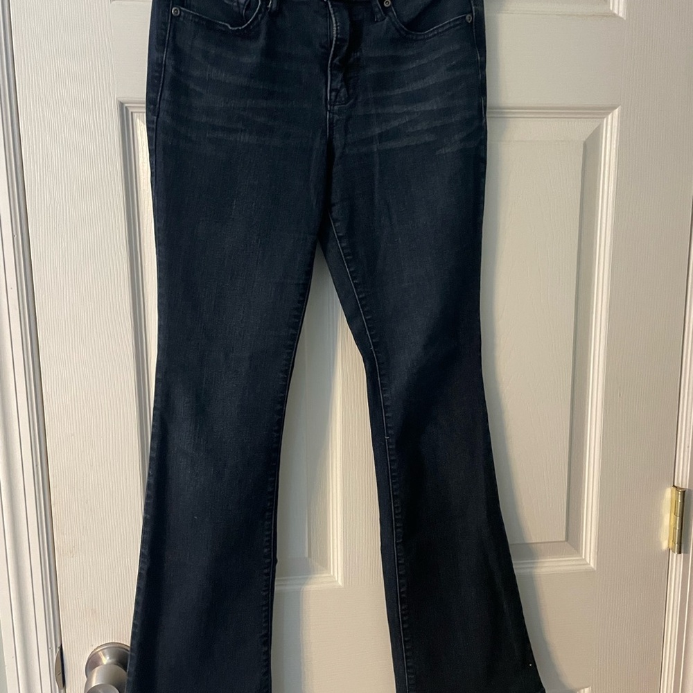 Classic Dark Wash Women's Jeans size 4 short